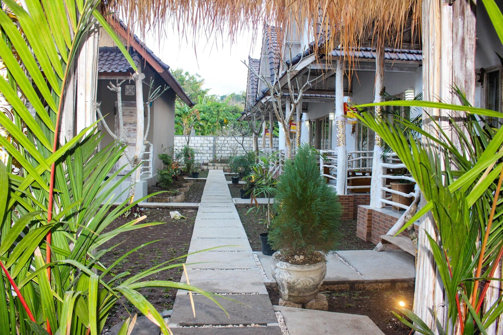Angels Bungalow Nusa Penida Ped Exterior photo