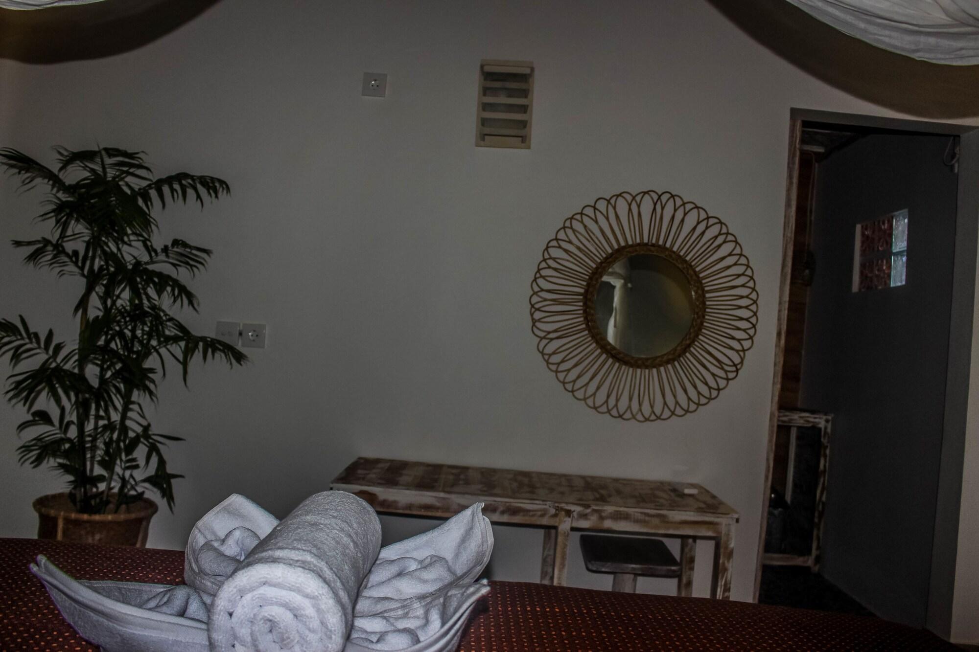 Angels Bungalow Nusa Penida Ped Exterior photo